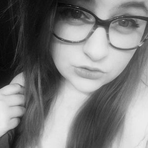 Meet your Posher, Elly